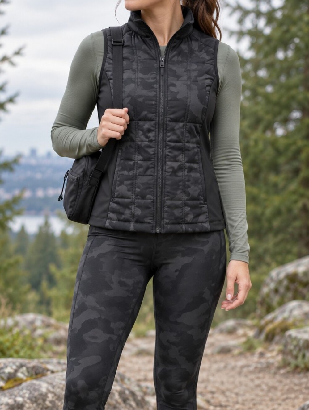 Avia Black Camo Quilted Full Zip Athletic Vest XS Athleisure Gorpcore Sporty